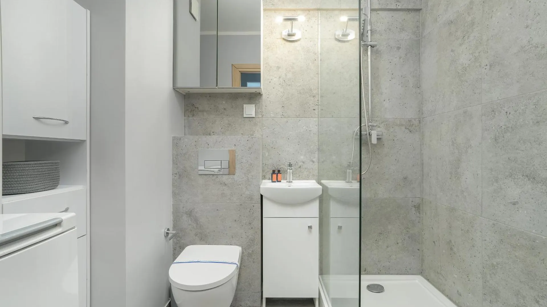 Stylish Apartment Near Hala Arena Poznan By Noclegi Renters